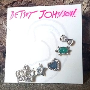 New! BETSEY JOHNSON Mix Unmatch Crown Star Heart Turtle Bow Cartilage Earrings